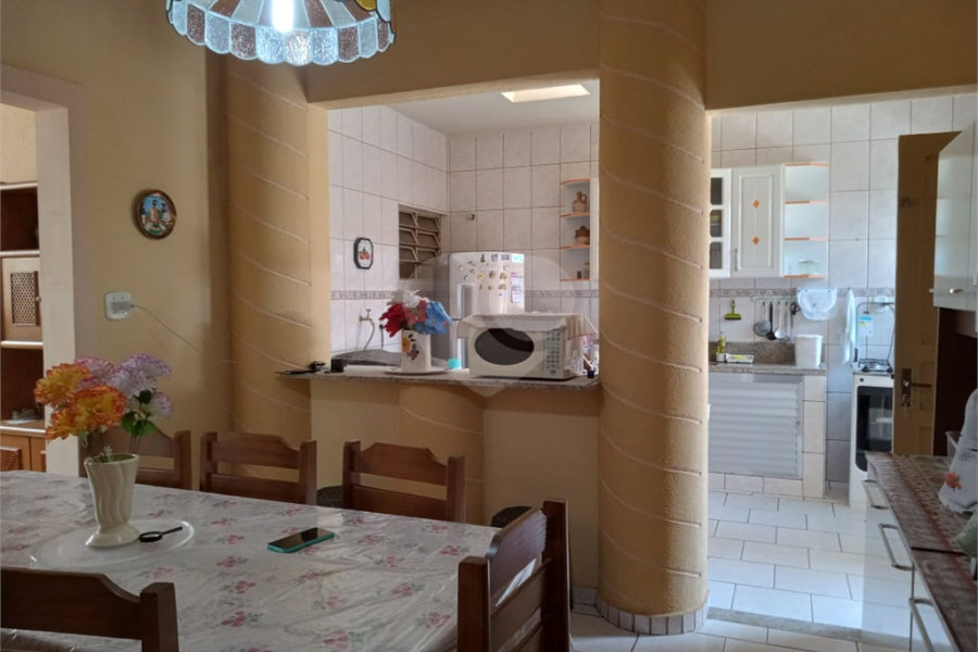 Casa à venda com 3 quartos no Centro, Serra Negra, SP