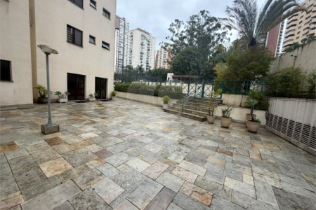 Apartamento à venda com 3 suítes em Vila Suzana, São Paulo, SP