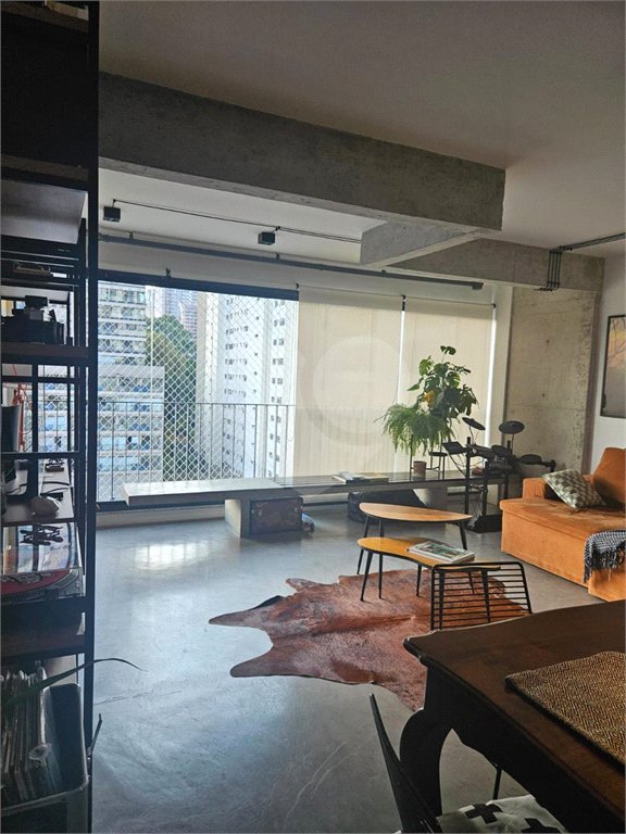 Apartamento à venda com 2 quartos, sendo 1 suíte,  em Pinheiros, São Paulo, SP