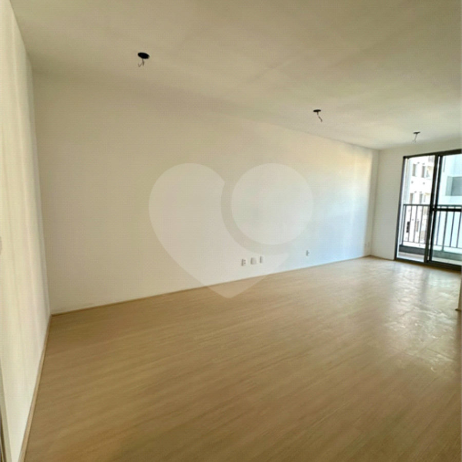 Apartamento à venda com 1 quarto em Santo Cristo, Rio de Janeiro, RJ