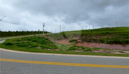 Terreno à venda em Loteamento Terras Alpha São José dos Campos, São José dos Campos, SP