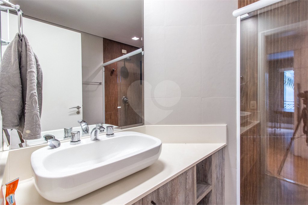 Apartamento à venda com 4 quartos, sendo 2 suítes,  em Vila Mariana, São Paulo, SP