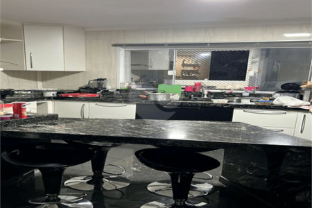 Casa Térrea à venda com 3 quartos, sendo 2 suítes, em Vila Gustavo, São Paulo, SP