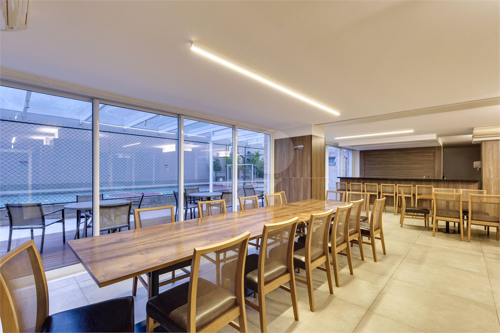 Apartamento à venda com 4 quartos, sendo 1 suíte, em Chácara Santo Antônio, São Paulo, SP