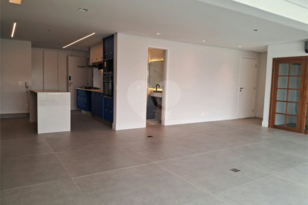 Apartamento à venda com 2 suítes em Bela Aliança, São Paulo, SP