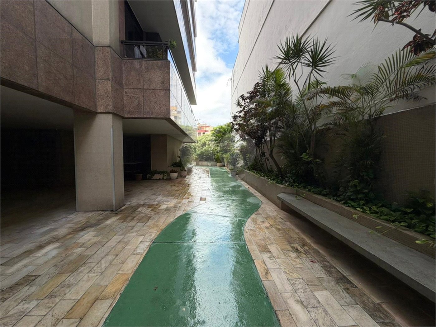 Apartamento à venda com 3 quartos, sendo 2 suítes, em Tijuca, Rio de Janeiro, RJ