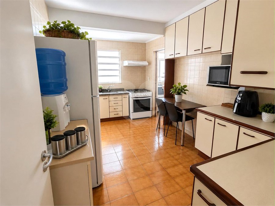 Apartamento à venda com 3 quartos, sendo 1 suíte, no Centro, Ribeirão Preto, SP