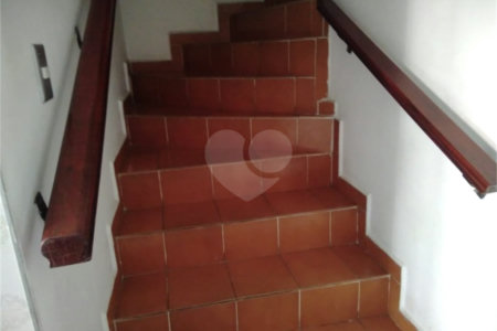 Sobrado à venda com 5 quartos, sendo 2 suítes, em Vila Rosália, Guarulhos, SP