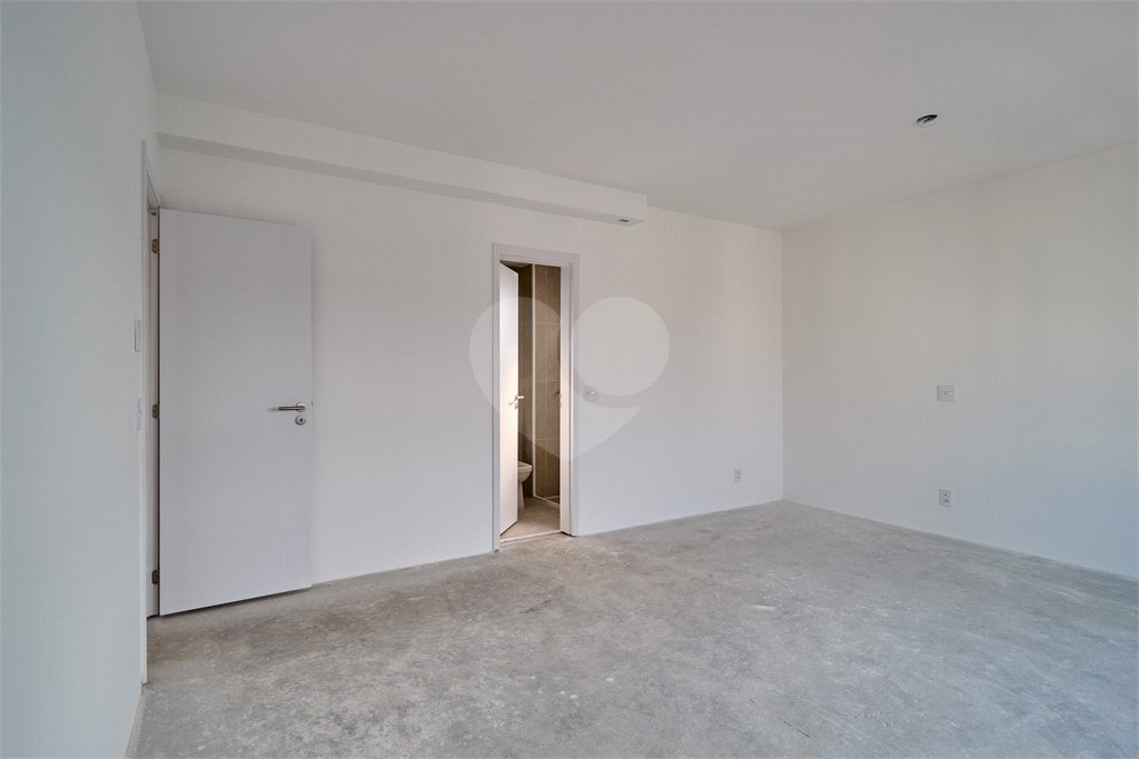 Apartamento à venda com 3 quartos, sendo 1 suíte, em Jardim Marajoara, São Paulo, SP
