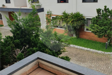 Casa à venda com 2 quartos, sendo 1 suíte,  no condomínio Flamboyant, São Paulo - SP