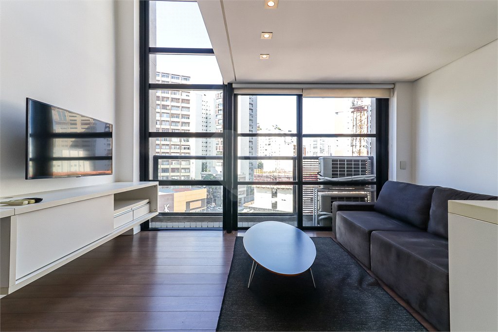 Duplex à venda com 1 suíte em Vila Nova Conceição, São Paulo, SP
