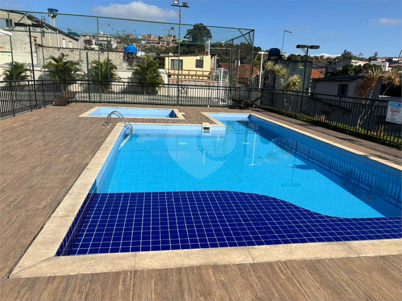 Apartamento à venda com 2 quartos em Jardim Rodrigues Alves, Ferraz de Vasconcelos, SP