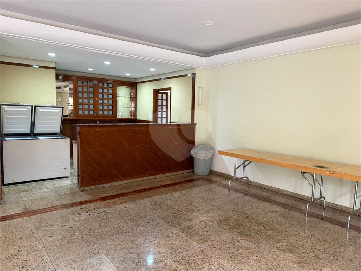 Apartamento à venda com 3 quartos, sendo 1 suíte, no Centro, Suzano, SP