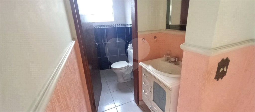 Sobrado para alugar com 3 quartos, sendo 1 suíte, em Parque Maria Domitila, São Paulo, SP