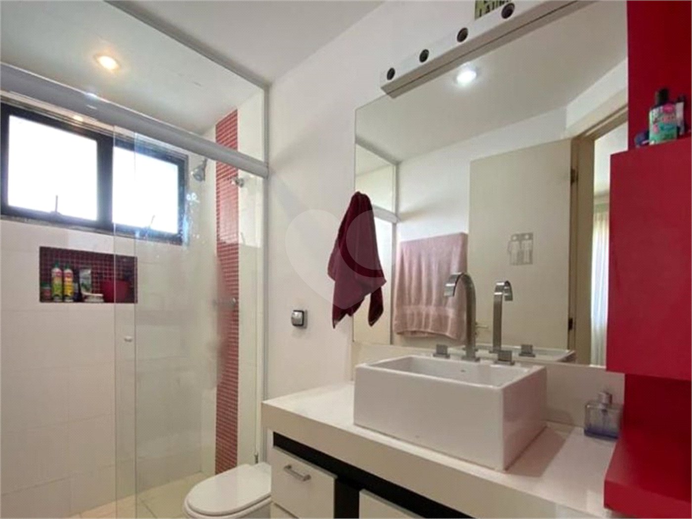Apartamento à venda com 3 suítes em Vila Suzana, São Paulo, SP