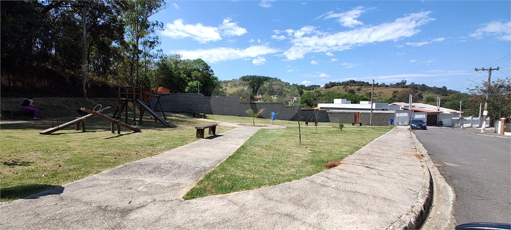 Casa Térrea à venda com 3 suítes em Boa Vista, Atibaia, SP