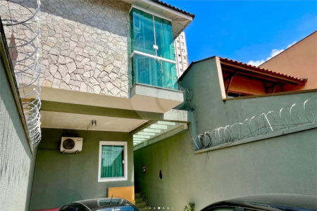 Casa à venda com 3 suítes em Jardim Imperador, Guarulhos, SP