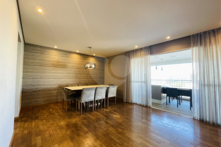 Apartamento à venda com 3 suítes no Centro, São Bernardo do Campo, SP