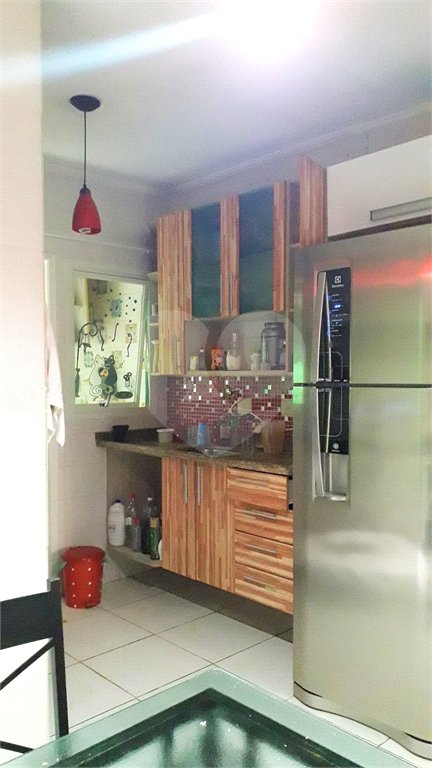 Casa à venda com 3 quartos, sendo 1 suíte,  no condomínio Jardim das Palmas, São Paulo - SP