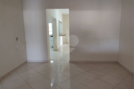 Casa à venda com 2 quartos, sendo 1 suíte, em Santa Eudóxia, São Carlos, SP