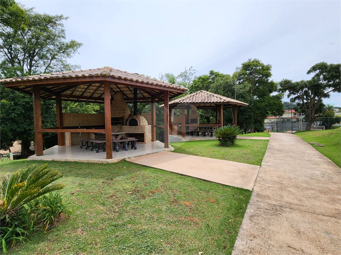 Terreno à venda no condomínio Santa Isabel I, Louveira - SP