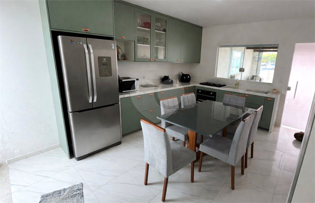 Sobrado à venda com 7 quartos, sendo 1 suíte, em Americanópolis, São Paulo, SP
