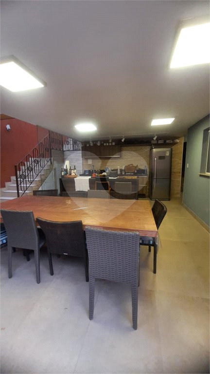 Casa à venda com 3 quartos, sendo 2 suítes,  em Vila Galvão, Guarulhos, SP