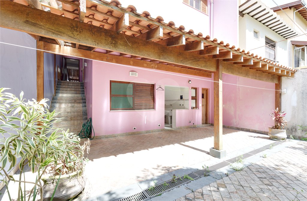 Casa à venda ou para alugar com 3 quartos, sendo 1 suíte, em Chácara Monte Alegre, São Paulo, SP