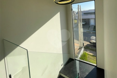Casa à venda com 3 quartos, sendo 1 suíte, no condomínio Helena Maria, Sorocaba - SP