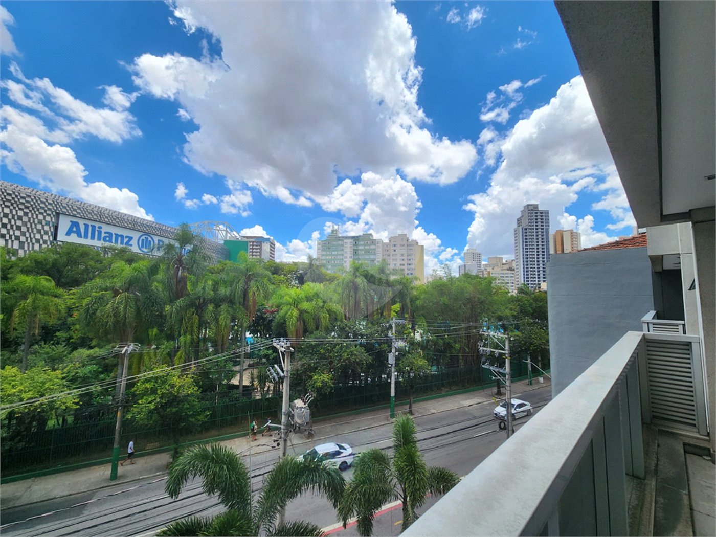 Sala comercial em frente ao Allianz Parque