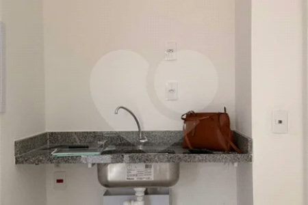 Studio residencial com 19m² na região da Vila Clementino em São Paulo - SP.