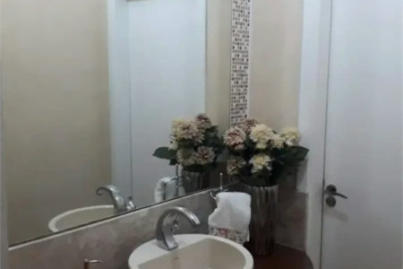 Sobrado à venda 3 quartos, suíte, espaço gourmet com churrasqueira próximo ao Metro Vl Sônia