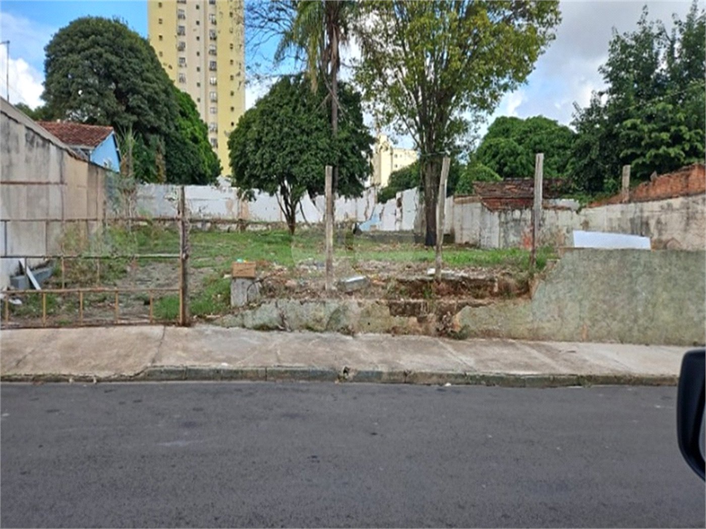 Terreno 784m² proximo à Santa Casa e a USP - Investimento