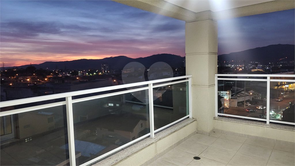 Apartamento à venda com 3 quartos, sendo 2 suítes, em Alto Ipiranga, Mogi das Cruzes, SP