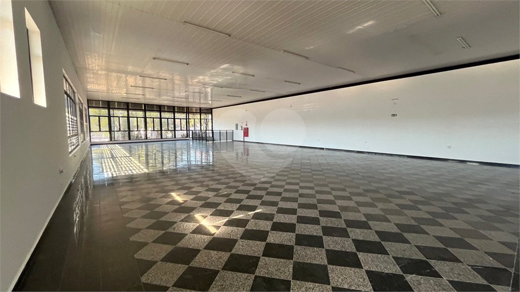 Salão Comercial para alugar em Vila Thais, Atibaia, SP
