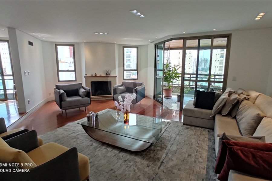 Apartamento à venda com 4 quartos, sendo 2 suítes, em Santana, São Paulo, SP