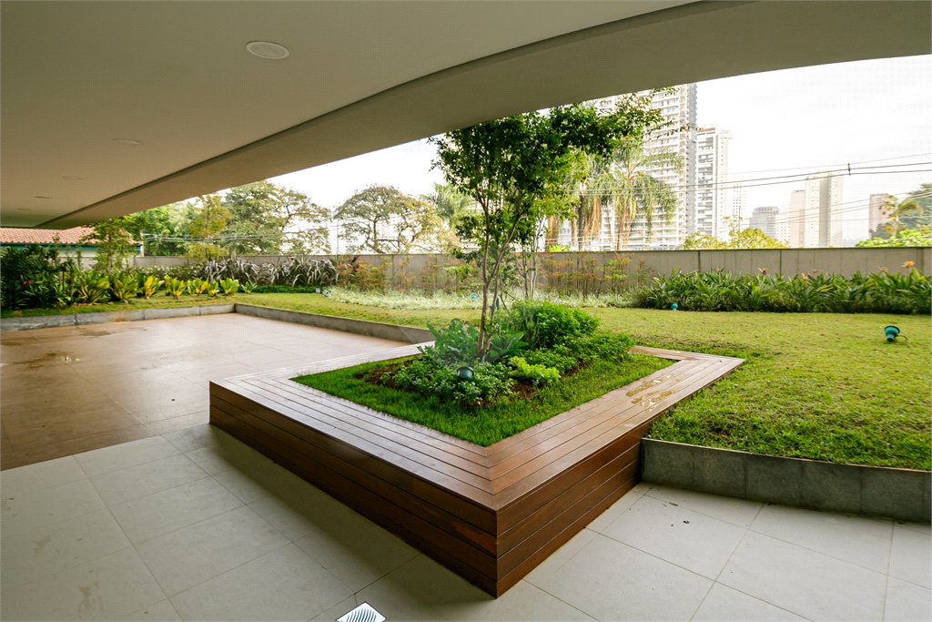 Apartamento à venda com 3 suítes em Brooklin, São Paulo, SP