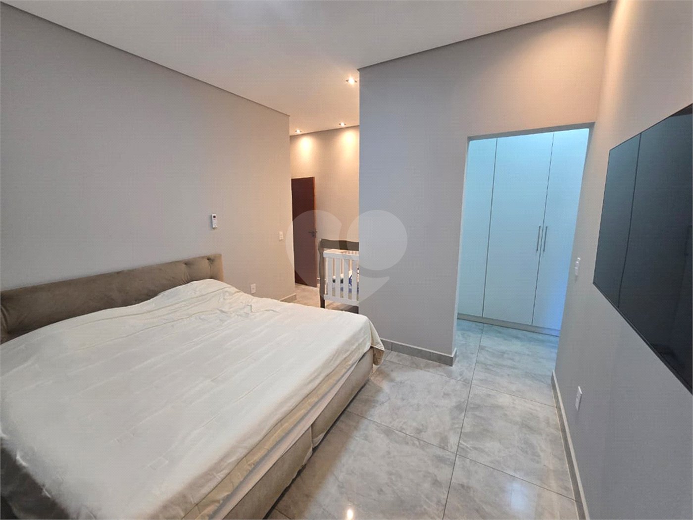 Casa à venda com 3 quartos, sendo 1 suíte, em Residencial Lago dos Ipês, Itapetininga, SP
