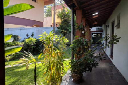 Sobrado à venda ou para alugar com 5 quartos, sendo 3 suítes, em Jardim Marajoara, São Paulo, SP