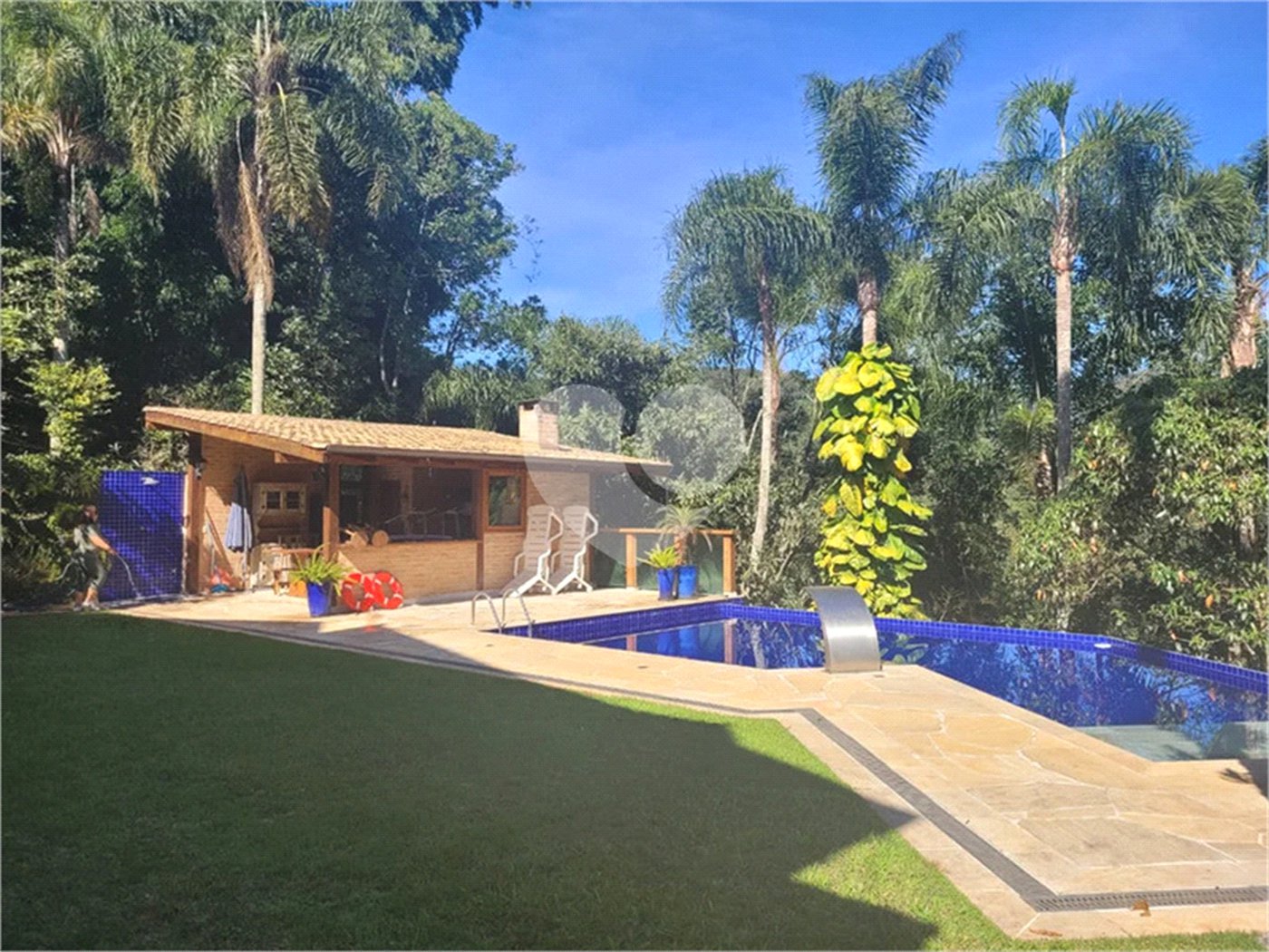 Casa à venda com 3 quartos, sendo 1 suíte,  no condomínio Residencial Bosque da Serra, Mairiporã - SP