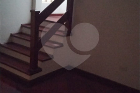 Sobrado à venda com 3 quartos, sendo 1 suíte, em Paulicéia, São Bernardo do Campo, SP