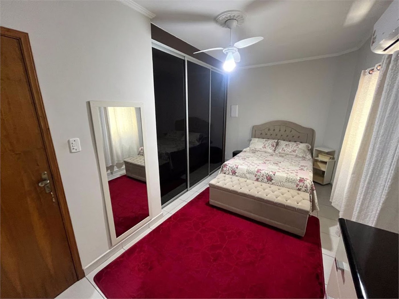 Casa com 3 dormitórios à venda, 142 m² por R$ 675.000,00 - Centro - São Vicente/SP