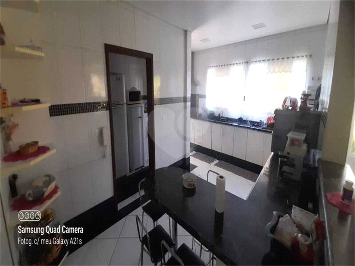 Casa à venda com 4 suítes no condomínio Residencial Vale das Laranjeiras, Indaiatuba - SP