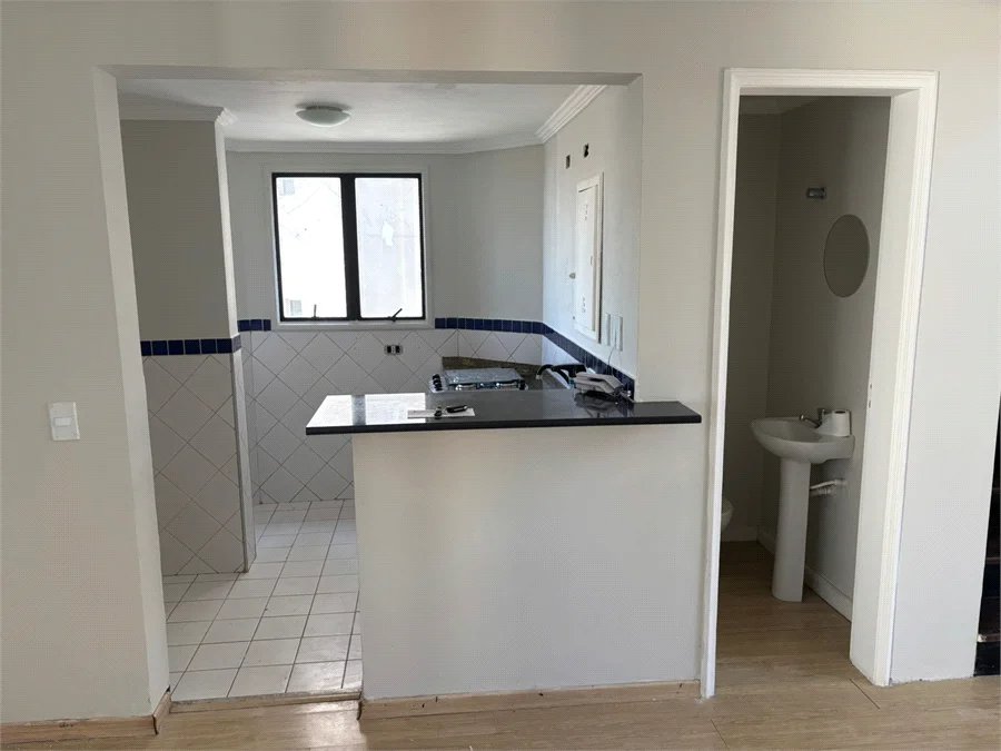 Apartamento à venda ou para alugar com 1 suíte em Vila Suzana, São Paulo, SP