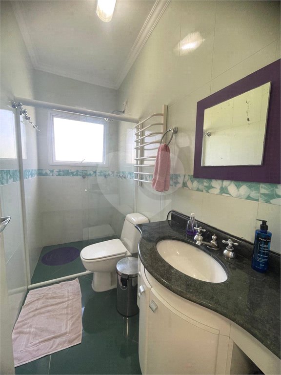 Casa à venda com 5 quartos, sendo 3 suítes, no condomínio Swiss Park, São Bernardo do Campo - SP