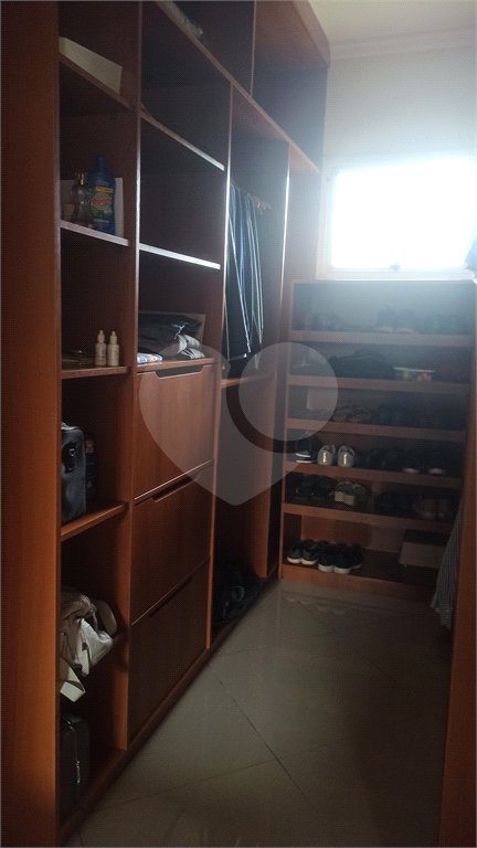 Casa à venda com 3 quartos, sendo 1 suíte, no condomínio Serra da Estrela, Atibaia - SP