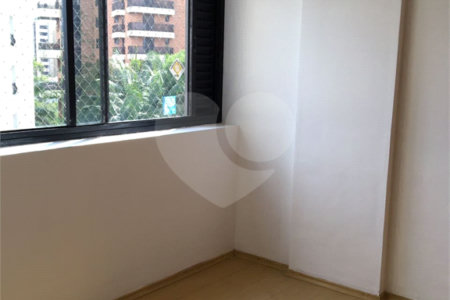 Apartamento à venda com 3 quartos, sendo 1 suíte, em Jardim Parque Morumbi, São Paulo, SP