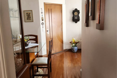 Apartamento à venda com 3 quartos, sendo 1 suíte,  em Vila Monumento, São Paulo, SP