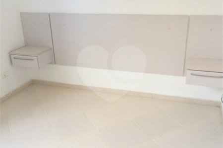 Apartamento à venda com 3 quartos, sendo 1 suíte, em Pinheirinho, Vinhedo, SP