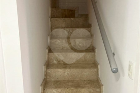 Casa à venda com 3 quartos, sendo 1 suíte,  no condomínio Buonna Vitta, Jundiaí - SP